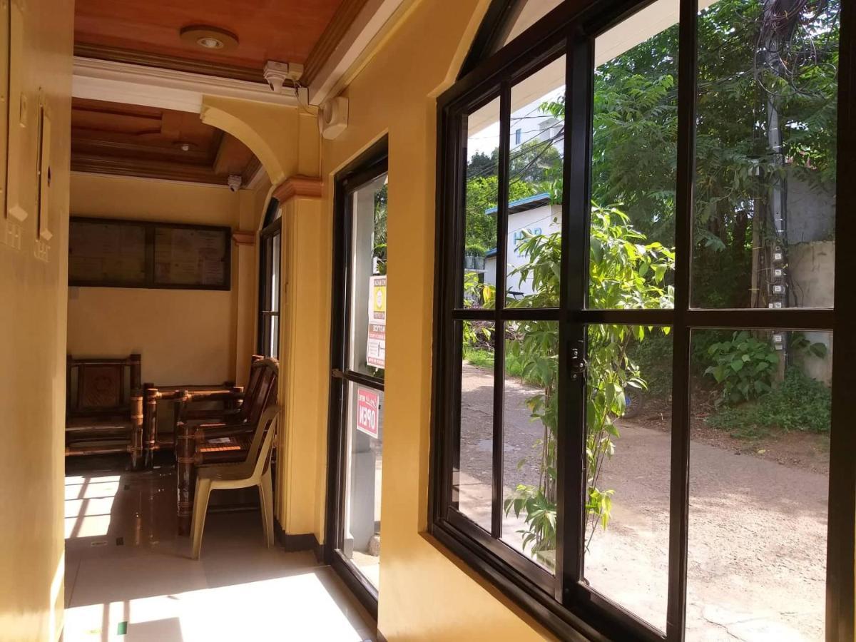 Inn Divine Castle Travelers Coron